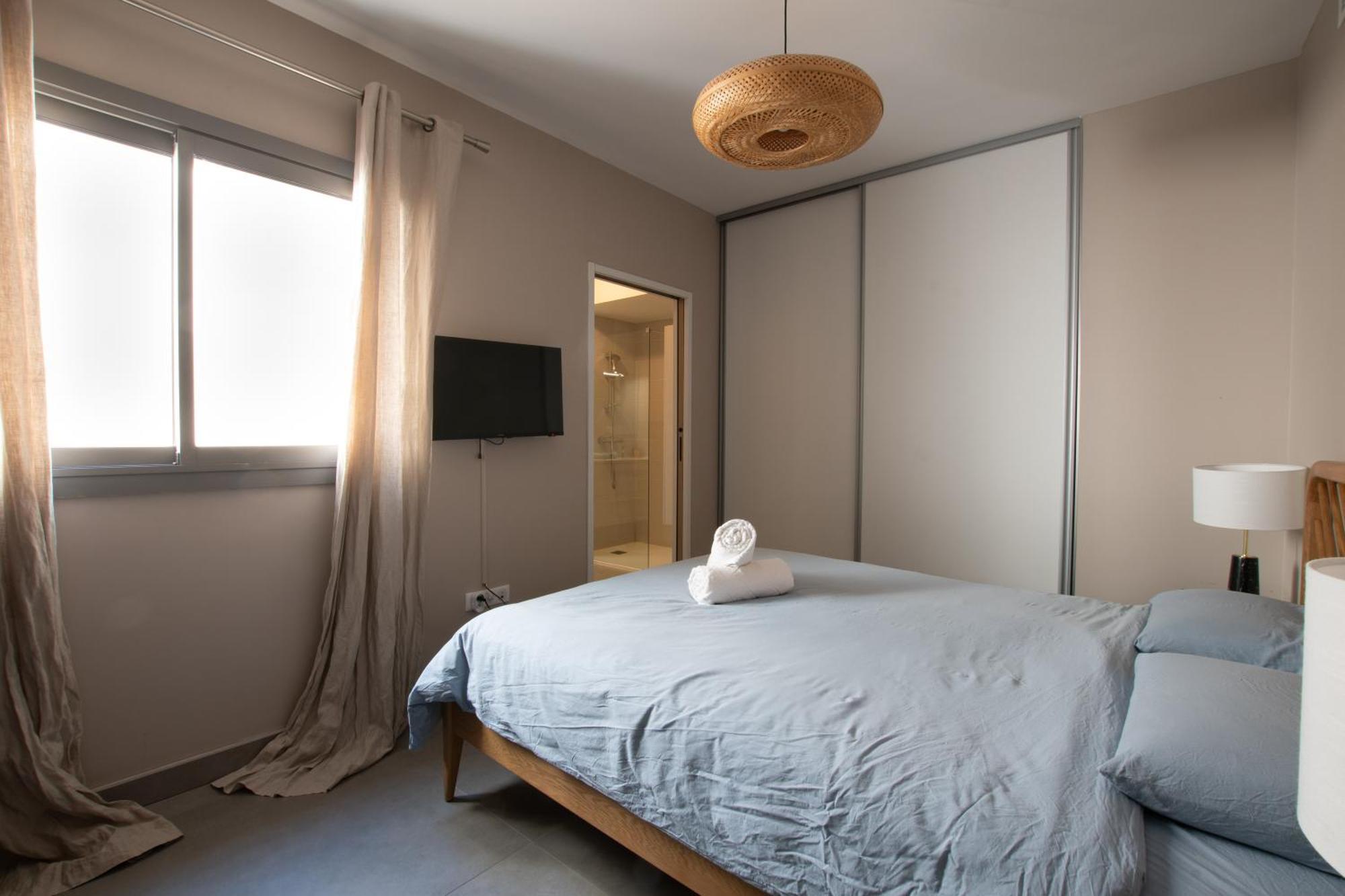 Luxury Mind Vue Exceptionnelle Pied Dans L'Eau Parkings Prives 2 Places Climatisation Hyper Centre Logement D'Exception لا غراند موت المظهر الخارجي الصورة